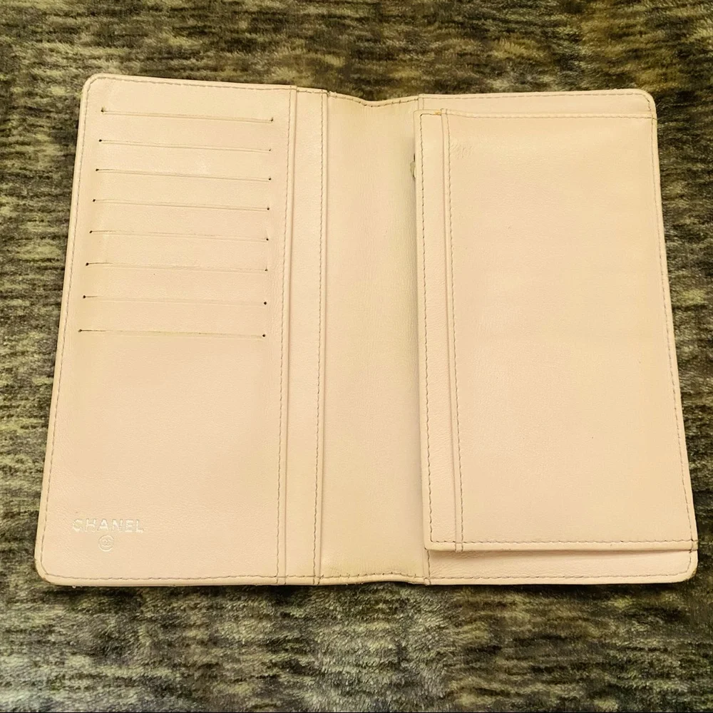 CHANEL CC LOGO DIAMOND STITCH LAMBSKIN WALLET